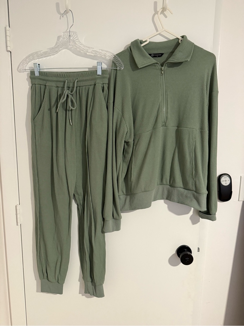 PRETTYGARDEN Sage Green Ribbed 2 Piece Lounge Set Pullover Joggers M